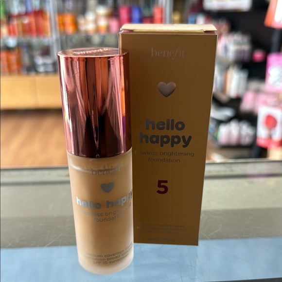 COPY - Benefit Hello Happy Flawless Brightening Foundation - Shade 5 - Picture 1 of 3